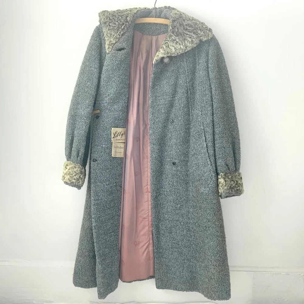 vintage 50s/60s wool boucle long winter coat with curly wool shearling trim - Picture 3 of 9